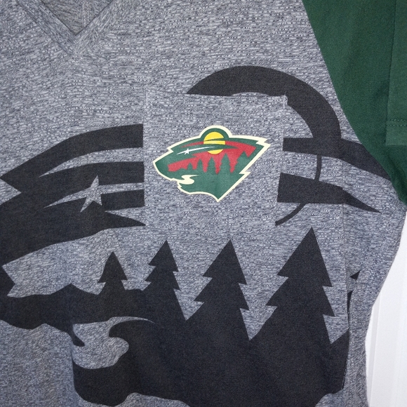 Minnesota Wild t-shirt! Size Large! - Picture 2 of 6